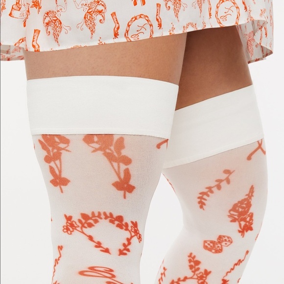 Savage X Fenty Roasted Red Fresh Ink Lined & Laced Stay-Up Stockings - Picture 7 of 13